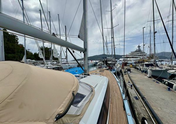 Jeanneau 64 image