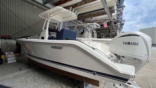 Pursuit C238 