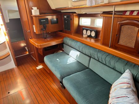 Beneteau 411 image