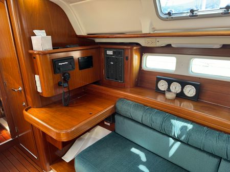 Beneteau 411 image