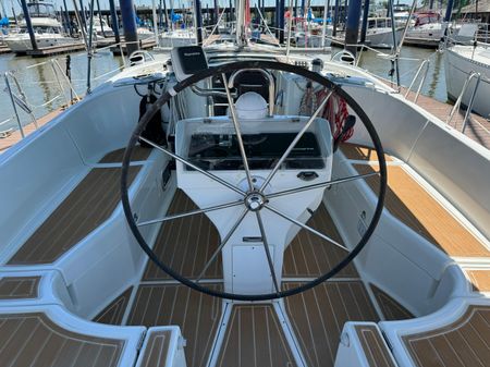 Beneteau 411 image