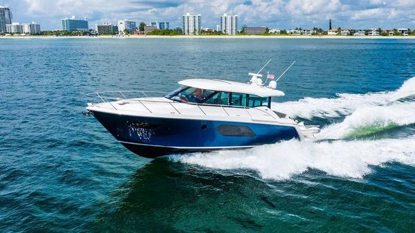 Tiara Yachts 49 COUPE image