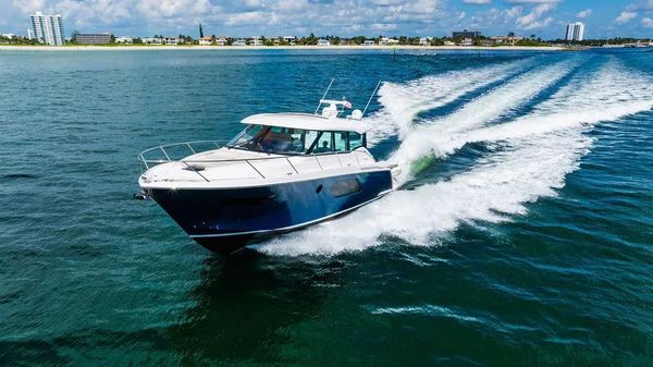 Tiara Yachts 49 COUPE image