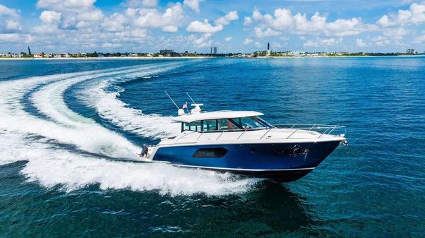 Tiara Yachts 49 COUPE image