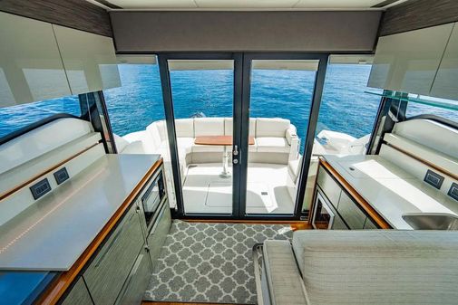 Tiara Yachts 49 COUPE image