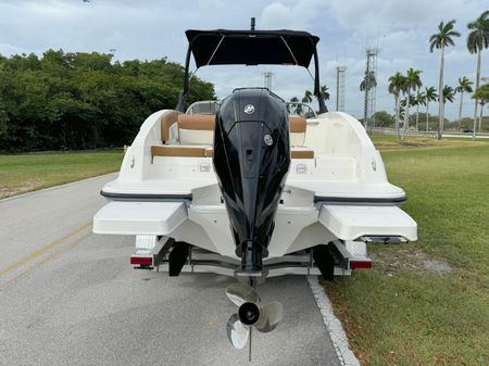 Bayliner DX2200 image