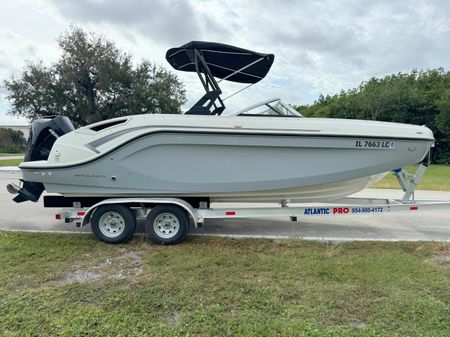 Bayliner DX2200 image