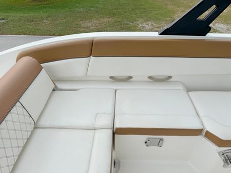 Bayliner DX2200 image