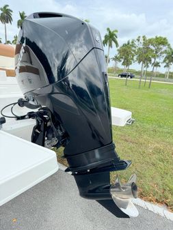 Bayliner DX2200 image