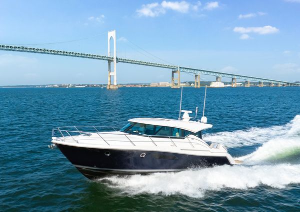 Tiara Yachts 44 Coupe image