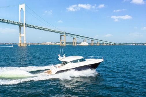 Tiara Yachts 44 Coupe image