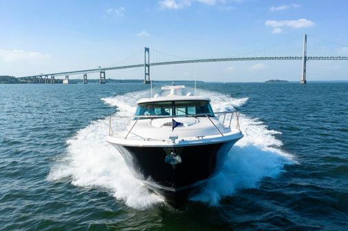 Tiara Yachts 44 Coupe image