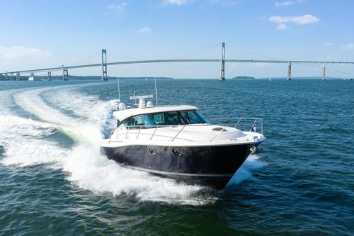 Tiara Yachts 44 Coupe image