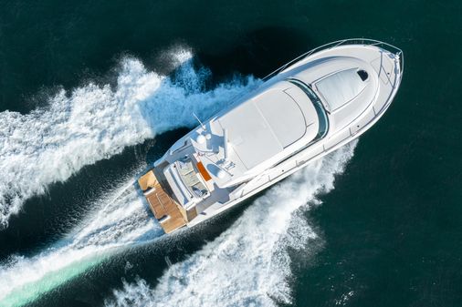 Tiara Yachts 44 Coupe image