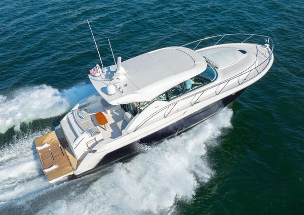 Tiara Yachts 44 Coupe image