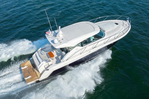 Tiara Yachts 44 Coupe image