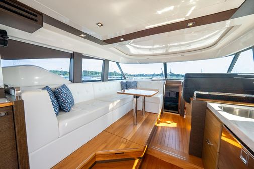 Tiara Yachts 44 Coupe image