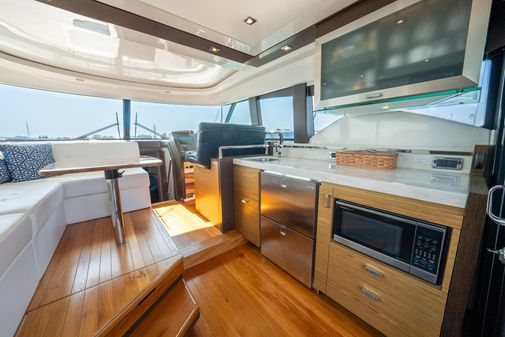 Tiara Yachts 44 Coupe image