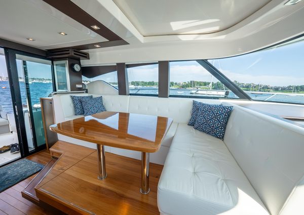 Tiara Yachts 44 Coupe image