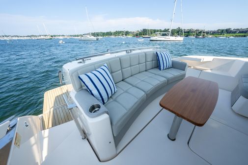 Tiara Yachts 44 Coupe image