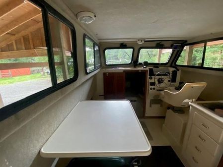 Parker 2530 Extended Cabin image