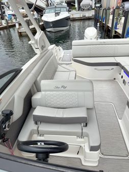 Sea Ray SDX 270 Outboard image