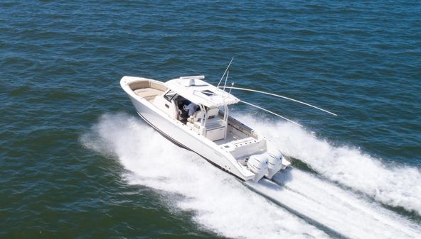 Pursuit S 328 Sport image