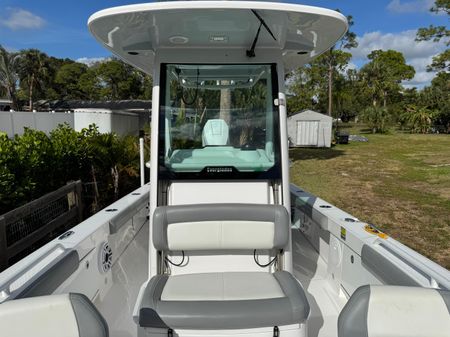 Everglades 253 Center Console image