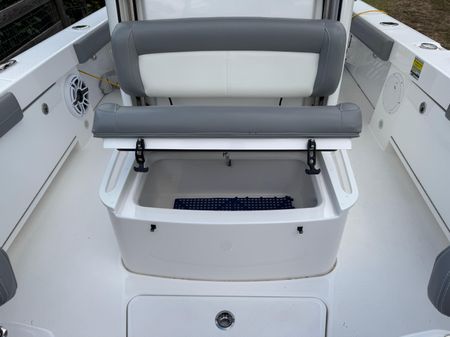 Everglades 253 Center Console image