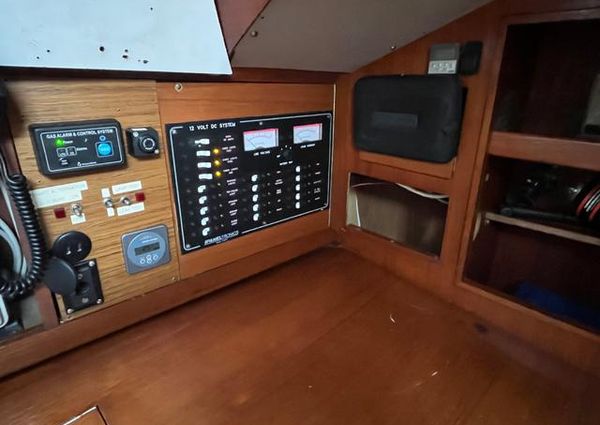 Pouvreau 42' Expedition Cutter image