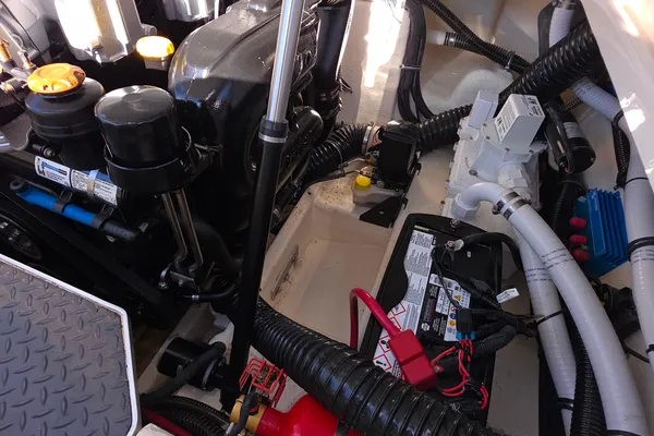 Formula 270 Bowrider image