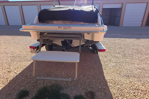 Formula 270 Bowrider image