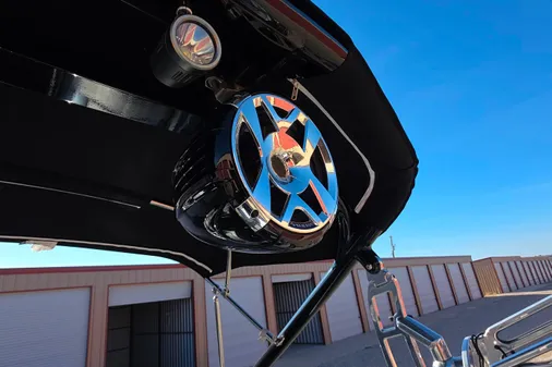 Formula 270 Bowrider image