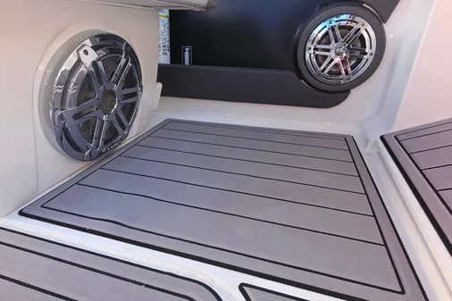 Formula 270 Bowrider image