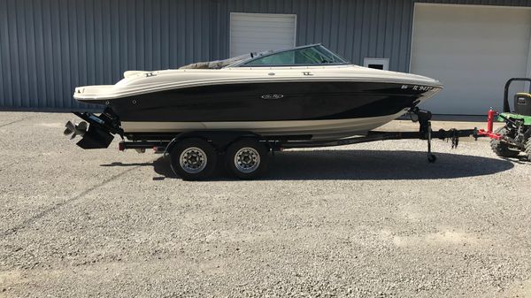 Sea Ray 200 Select