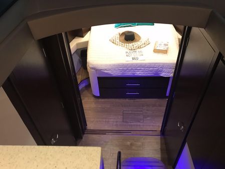 Regal 42 Fly image