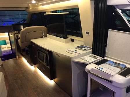 Regal 42 Fly image