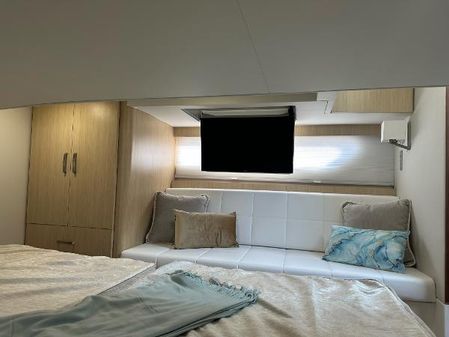 Regal 42-FLY image