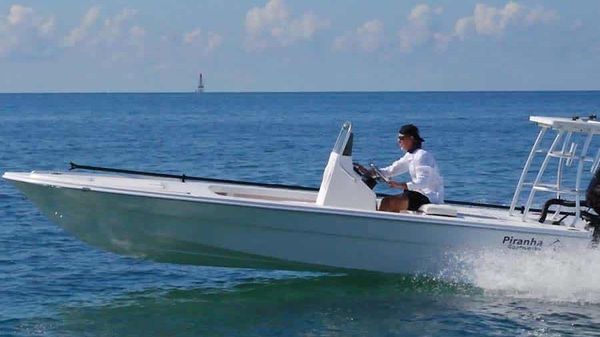 Piranha Alem F2000