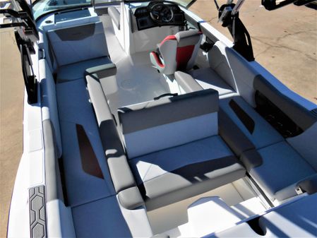 MasterCraft NXT 24 image