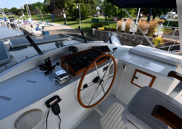 Defever 49-PILOTHOUSE image