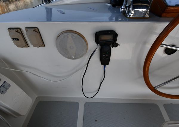 Defever 49-PILOTHOUSE image