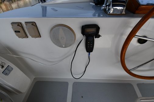 Defever 49-PILOTHOUSE image