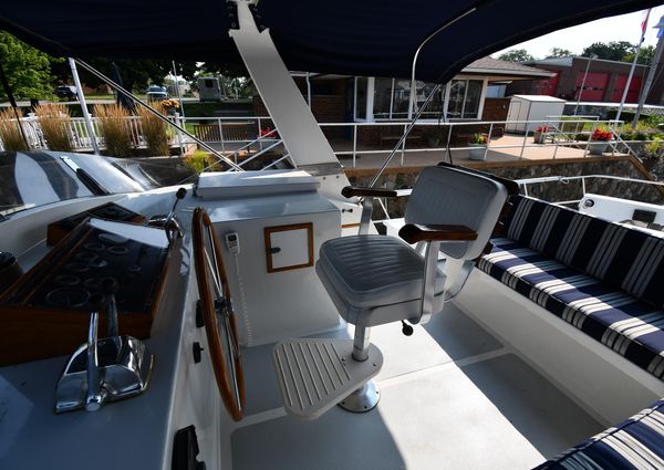 Defever 49-PILOTHOUSE image