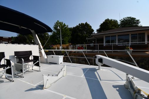 Defever 49-PILOTHOUSE image