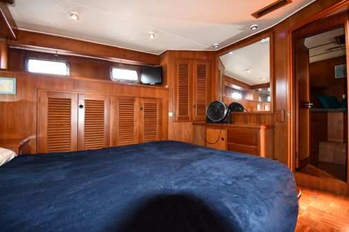 Defever 49-PILOTHOUSE image