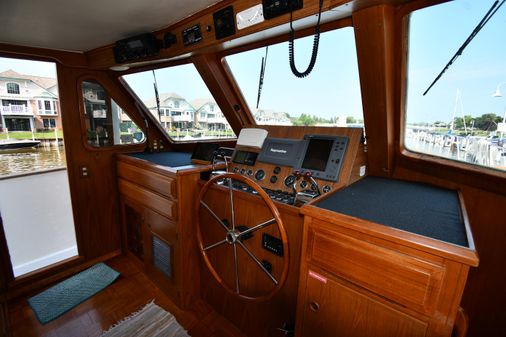 Defever 49-PILOTHOUSE image