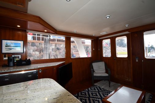 Defever 49-PILOTHOUSE image