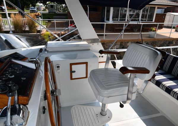 Defever 49-PILOTHOUSE image