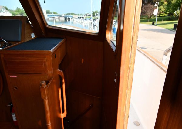 Defever 49-PILOTHOUSE image